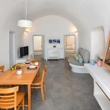 Apartman Petit Village Fíra