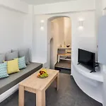 דירה Petit Village