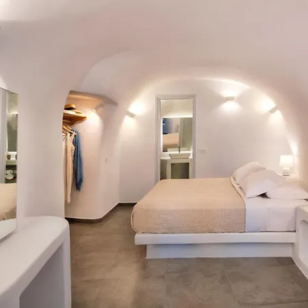 Petit Village Appartement Firá