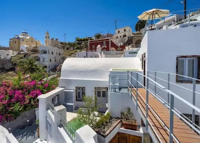 Petit Village Fira (Santorini)