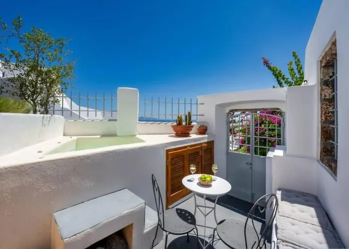 Petit Village Apartament Fira (Santorini)