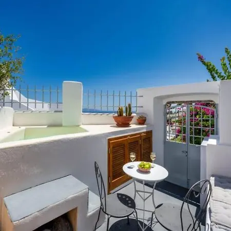 Petit Village Apartment Fira (Santorini)