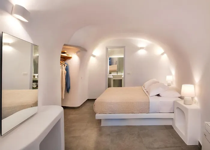 Petit Village Appartement Fira (Santorini)